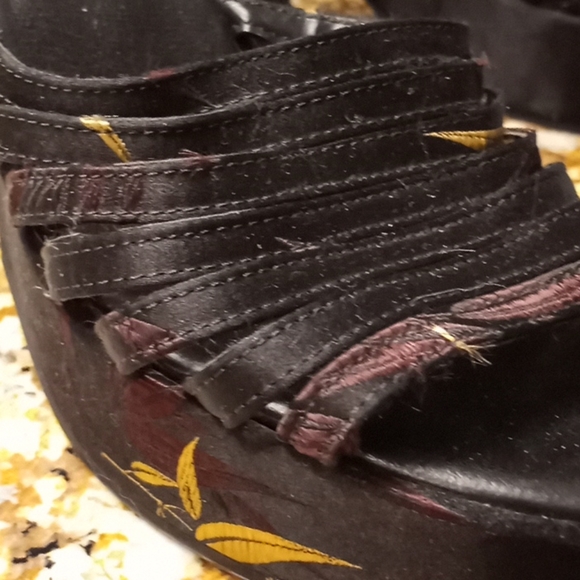 ❤ size 8 platform sandal by 2 lips - Picture 3 of 7